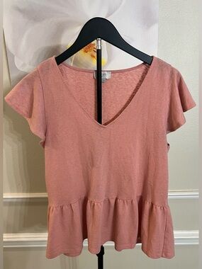 Loft Outlet Women’s Dusty Rose Short Sleeve V-Neck Blouse! Size Medium.
